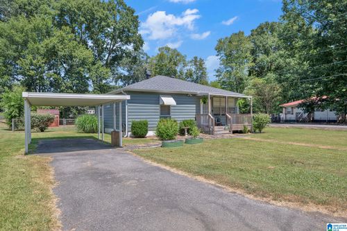 201 Lakeland Ave, HUEYTOWN, AL, 35023-2827 | Card Image