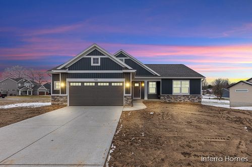 7120 Pinehurst Dr Ne, Rockford, MI, 49341-9861 | Card Image