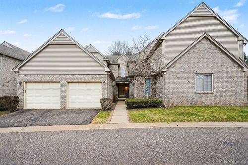 716 S Milford Rd, Milford, MI, 48381-2797 | Card Image