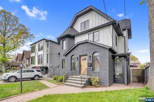1053 Anderson Ave, Fort Lee, NJ, 07024-4248 | Card Image