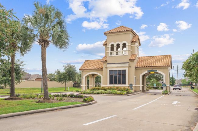 Community Gated Entrance | Image 47