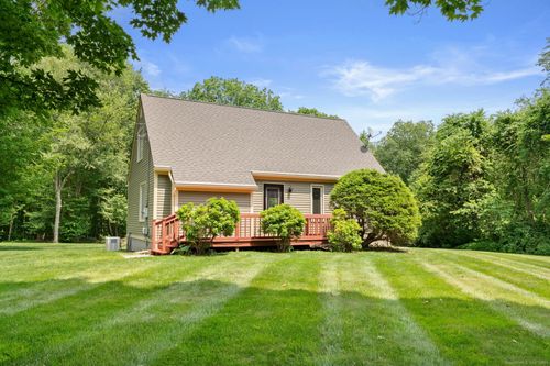 810 West Rd, Salem, CT, 06420-3533 | Card Image