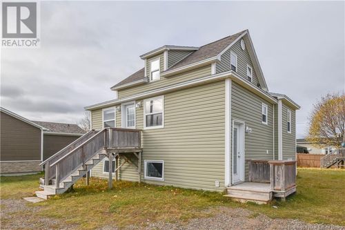 375 Rue Coughlan, Tracadie-Sheila, NB, E1X1B3 | Card Image