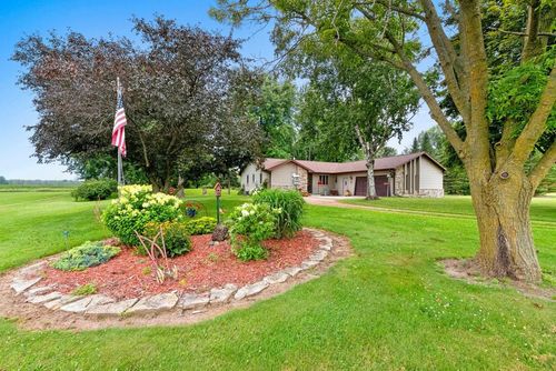 W5825 Cty Rd O, CENTER, WI, 54913 | Card Image