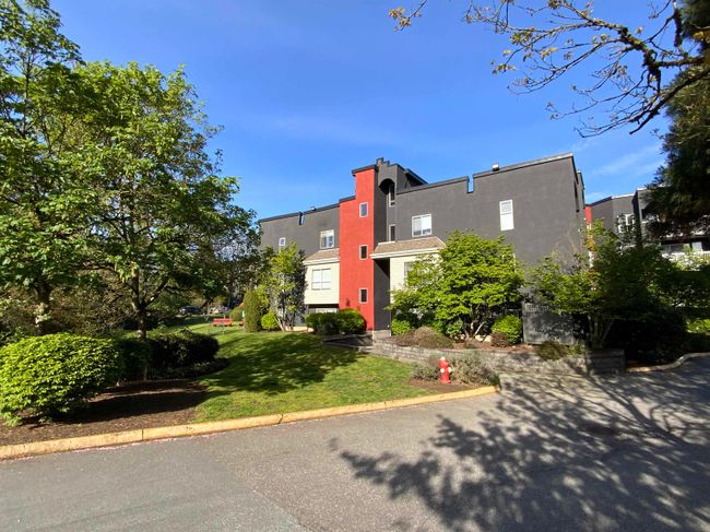 208 - 5700 200 Street, Condo with 1 bedrooms, 1 bathrooms and 1 parking in Langley BC | Image 5