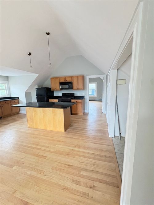 3-26 Mason St, Beverly, MA, 01915-3577 | Card Image