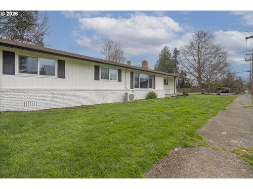 1411 Ne Evans St, McMinnville, OR, 97128 | Card Image