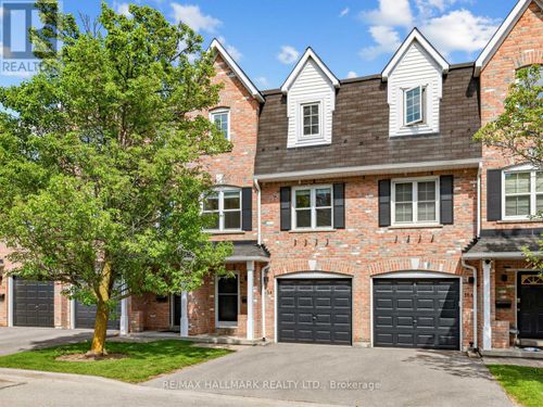 15a-81 Northern Heights Dr, Richmond Hill, ON, L4B4C9 | Card Image