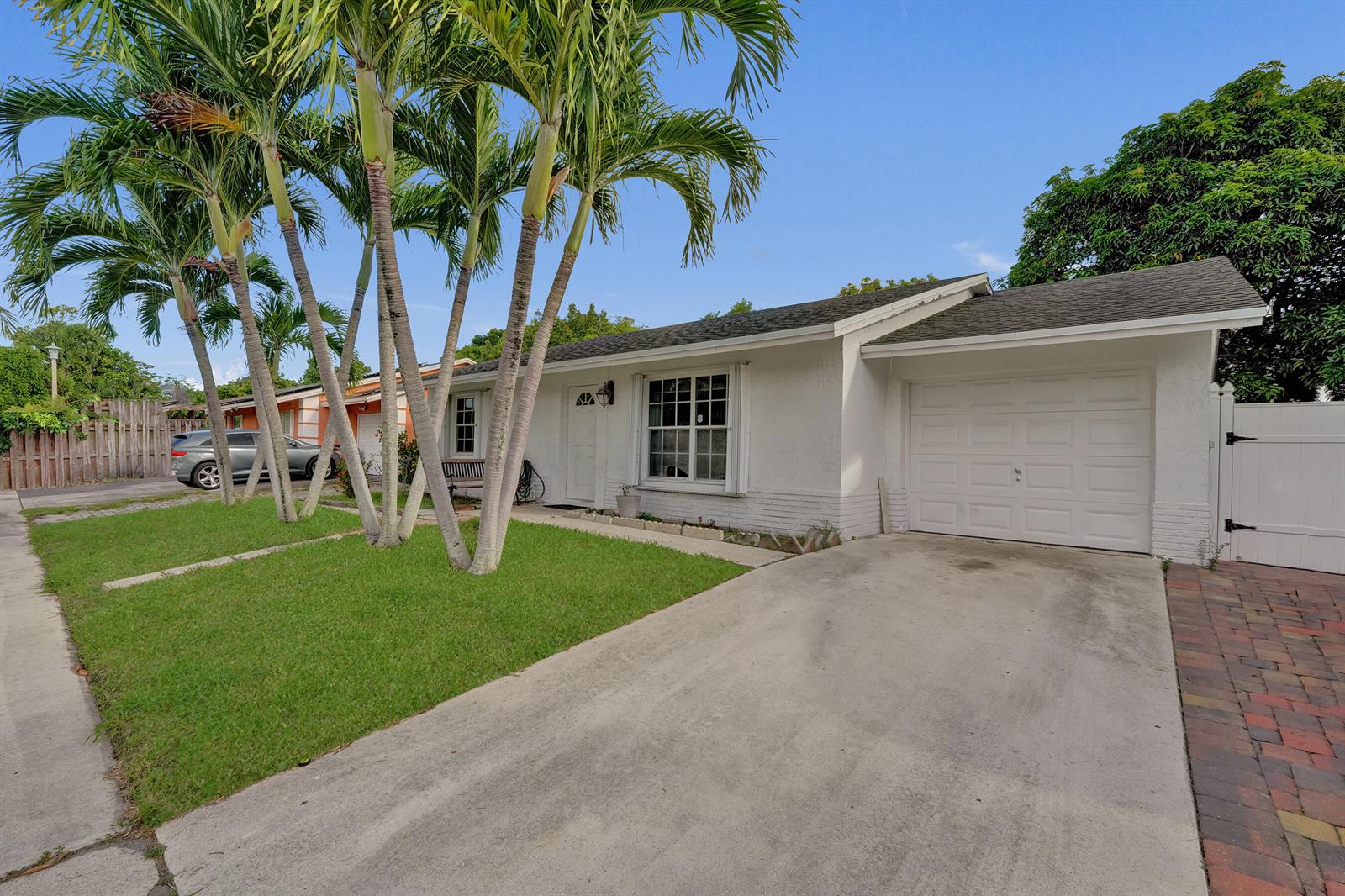 Residential in Lake Worth 2