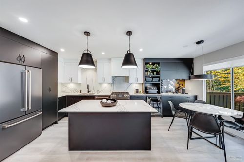 127-2998 Robson Dr, Coquitlam, BC, V3E2X6 | Card Image