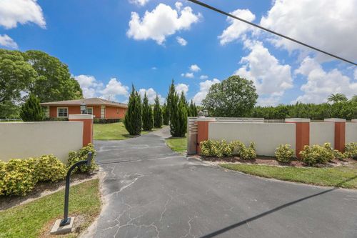 7600 Nw 82nd Ter, Parkland, FL, 33067-1011 | Card Image