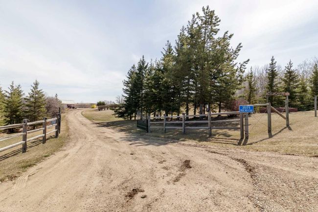 35175 Range Road 230, Home with 4 bedrooms, 2 bathrooms and 6 parking in Rural Red Deer County AB | Image 39