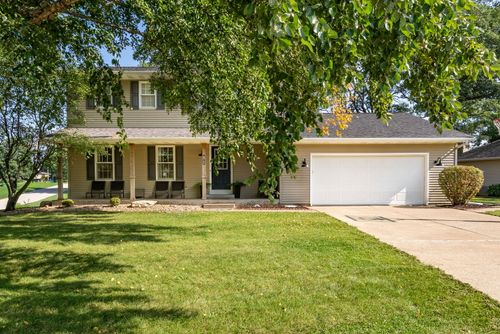 81 Cedar Ct, Geneseo, IL, 61254-9569 | Card Image
