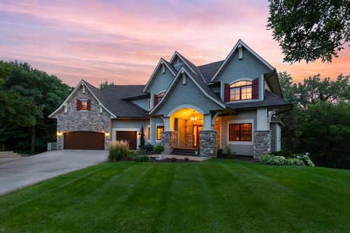 18674 Ponderosa Ct, Eden Prairie, MN, 55347-5032 | Card Image