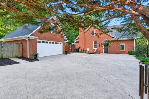 131 Woodridge Dr, Spartanburg, SC, 29301-1204 | Card Image
