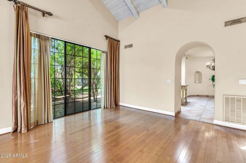 6-8100 E Camelback Rd, Scottsdale, AZ, 85251-2729 | Card Image
