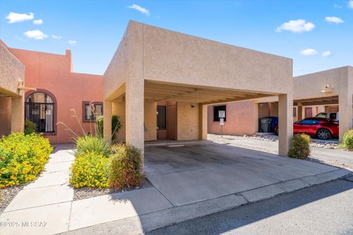 3980 N Roger Ln, Tucson, AZ, 85719-1462 | Card Image
