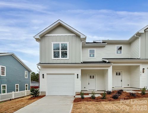 2957 Ross Ave, Charlotte, NC, 28208-6817 | Card Image