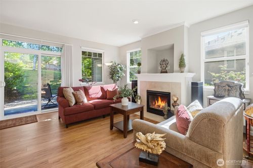 k102-1500 S 18th St, Renton, WA, 98055-3585 | Card Image