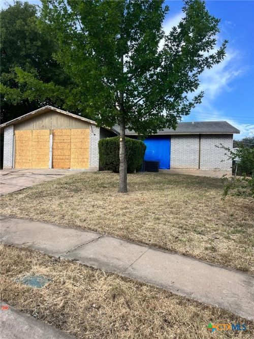 2526 Chaparral Trl, Austin, TX, 78744-3614 | Card Image