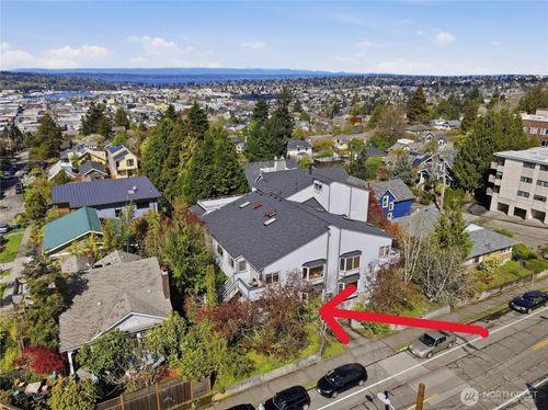 101-4811 Phinney Ave N, Seattle, WA, 98103-6395 | Card Image