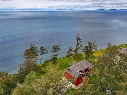 2265 W Beach Rd, Oak Harbor, WA, 98277-8874 | Card Image