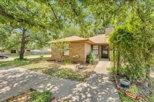 728 Woodland Ct, Kennedale, TX, 76060-5448 | Card Image