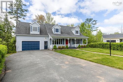 3 Parker Place Cres, Enfield, NS, B2T1C8 | Card Image
