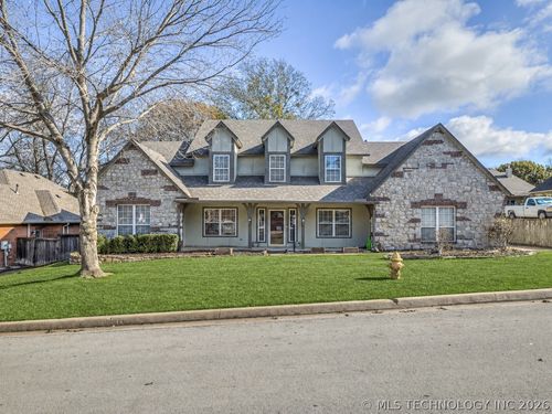 12512 S 18th Cir E, Jenks, OK, 74037-3664 | Card Image