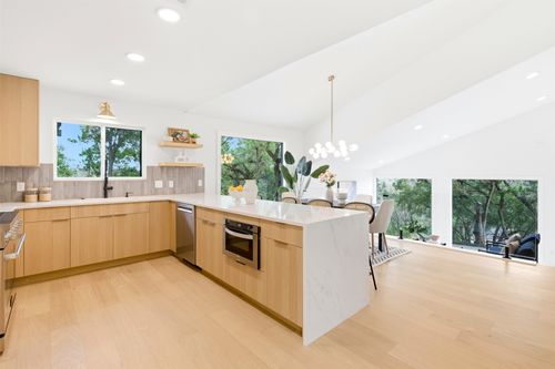 9602 Petite Cove Ii, Austin, TX, 78750-3323 | Card Image