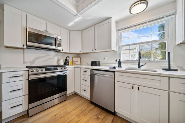 38 River St, House other with 3 bedrooms, 2 bathrooms and null parking in Seabrook NH | Image 7
