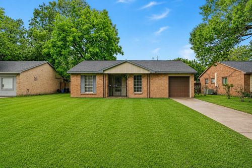 5725 Melanite Ave, Houston, TX, 77053-3032 | Card Image