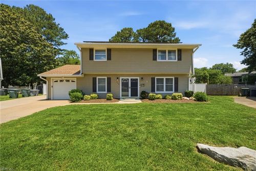 209 Culotta Dr, Hampton, VA, 23666-1726 | Card Image