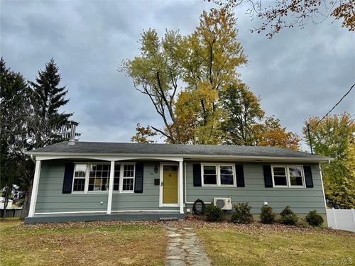 56 Lafayette St, Walden, NY, 12586-1318 | Card Image