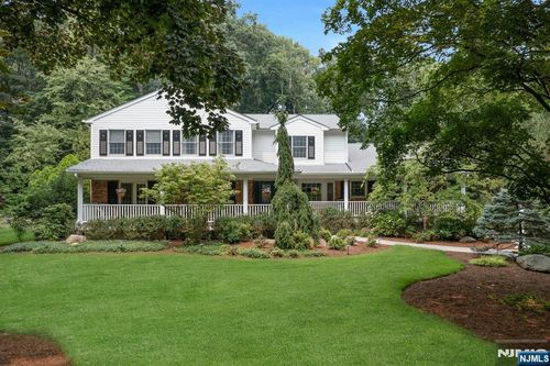 549 Lee Ct, Wyckoff, NJ, 07481-1324 | Card Image