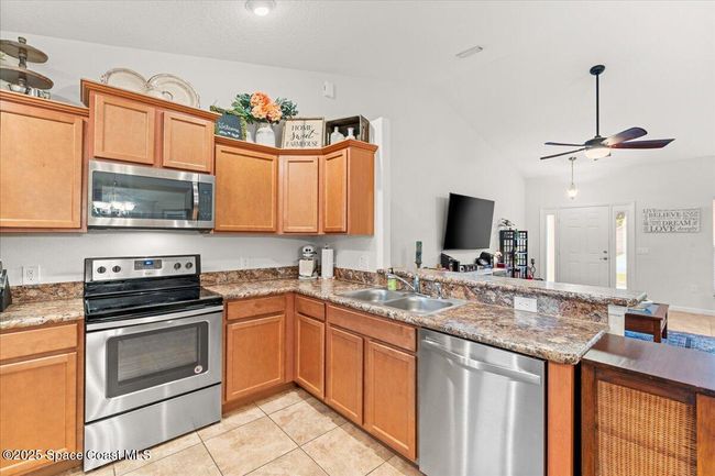 Kitchen | Image 14