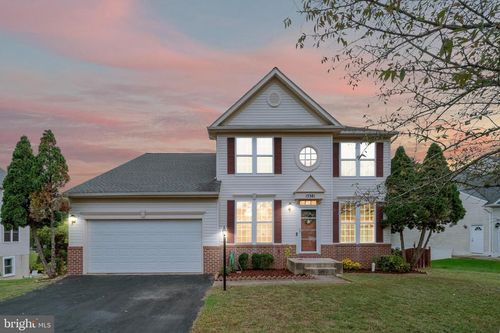 15381 Tina Ln, WOODBRIDGE, VA, 22193-5558 | Card Image
