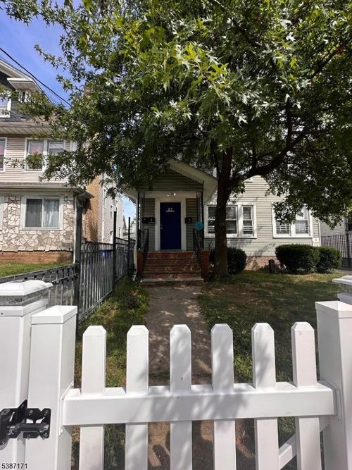 87 Lyons Ave, Newark, NJ, 07112-2240 | Card Image