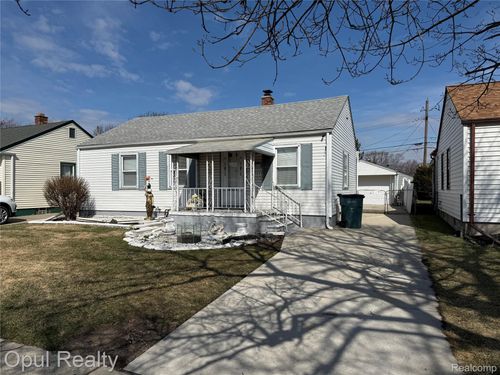 2084 New York Ave, Lincoln Park, MI, 48146-3438 | Card Image