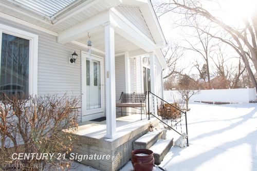 241 Aberdeen Ct, Flushing, MI, 48433-2659 | Card Image