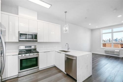 408-119 Peter St, Union City, NJ, 07087-5909 | Card Image