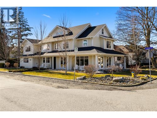 2050 Long Street, Kelowna, BC, V1Y1L4 | Card Image