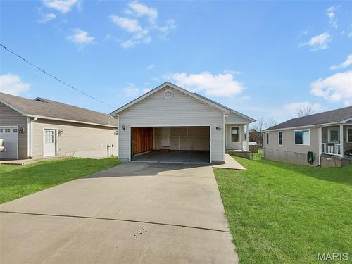 1464 Meramec Ave, Pacific, MO, 63069-3437 | Card Image