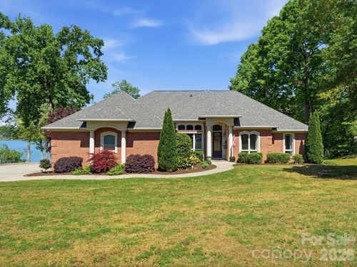 154 Quail Hollow Dr, Kings Mountain, NC, 28086-9401 | Card Image