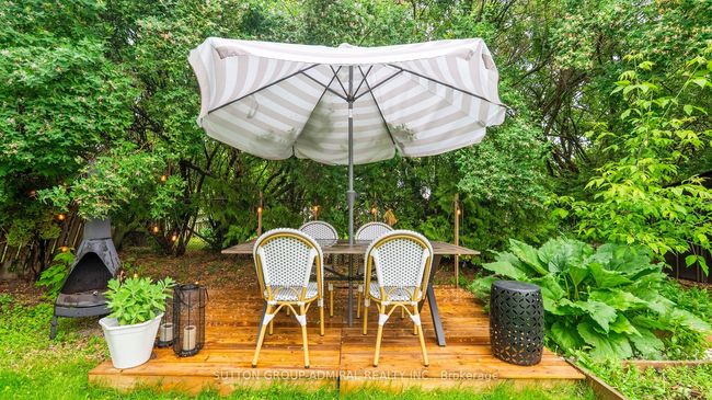 329 Towercrest Dr, House other with 4 bedrooms, 2 bathrooms and 2 parking in Newmarket ON | Image 36