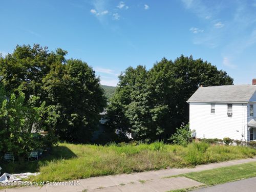 119 Green St, Edwardsville, PA, 18704-2403 | Card Image