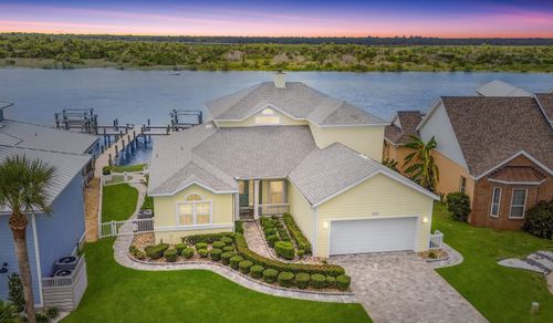 9179 June Ln, St Augustine, FL, 32080-8628 | Card Image