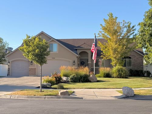 1864 W 2185 S, Woods Cross, UT, 84087-2500 | Card Image