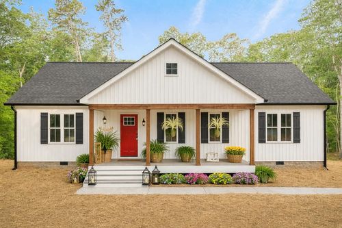 595 Jeffress Rd, Clarksville, VA, 23927-2907 | Card Image