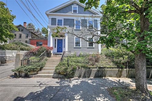 93 Congdon St, Providence, RI, 02906-1463 | Card Image